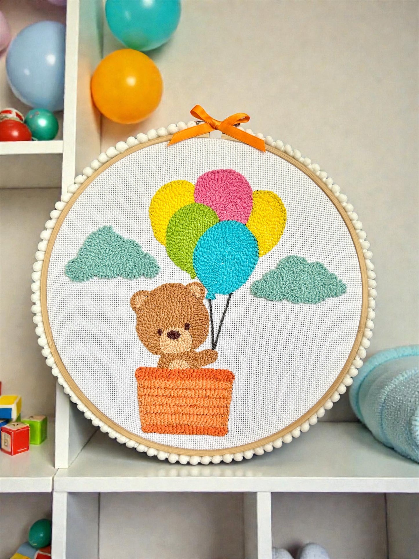 "Teddy bear with balloons" - Punch needle hoop